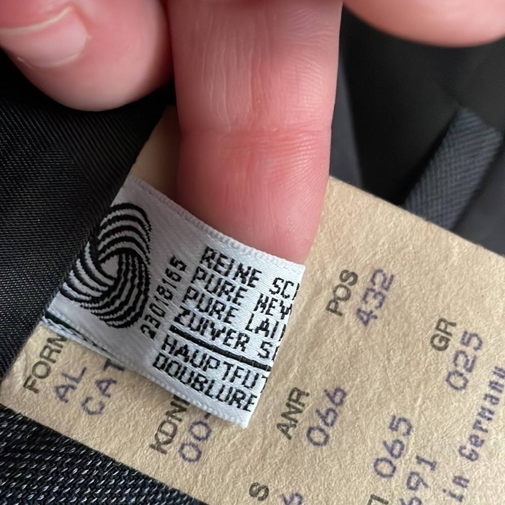 Boss Hugo Boss Al Capone Double-Breasted Suit Coat EU 38 (See measuremen… - Picture 7 of 10